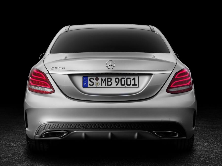  Mercedes-Benz C250 AMG Line 2014 года  (фото 9 из 47)